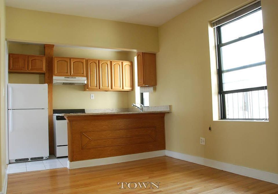 1st image of 2178 35th St APT 3E