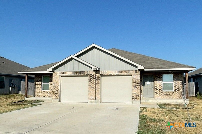 1st image of 1952 Lively Ln