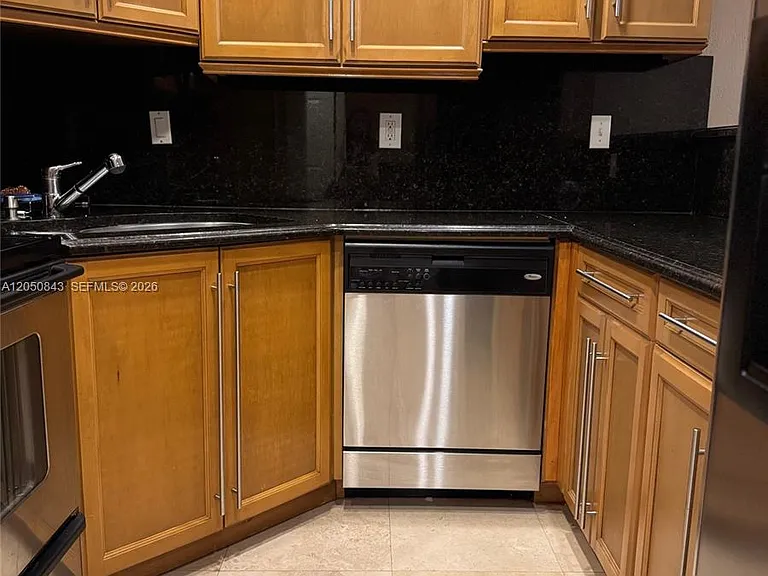 9301 SW 92nd Ave #212-B — Photo 9