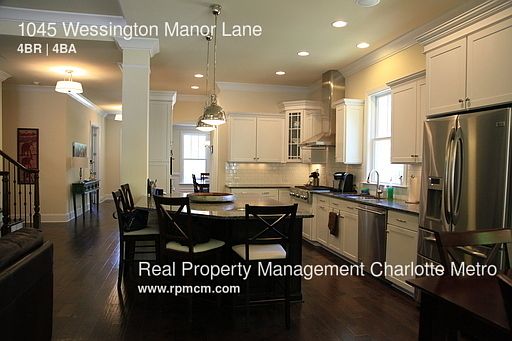 2nd image of 1045 Wessington Manor Ln