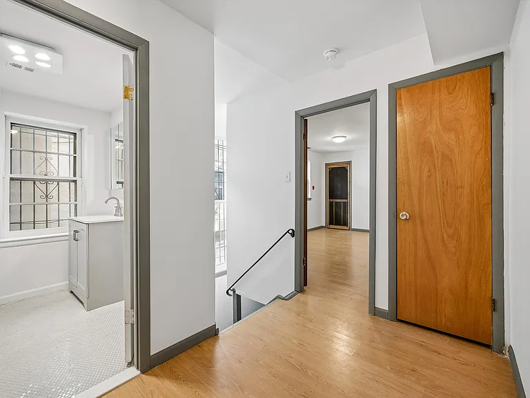 2034 Mount Vernon St #11RR — Photo 5