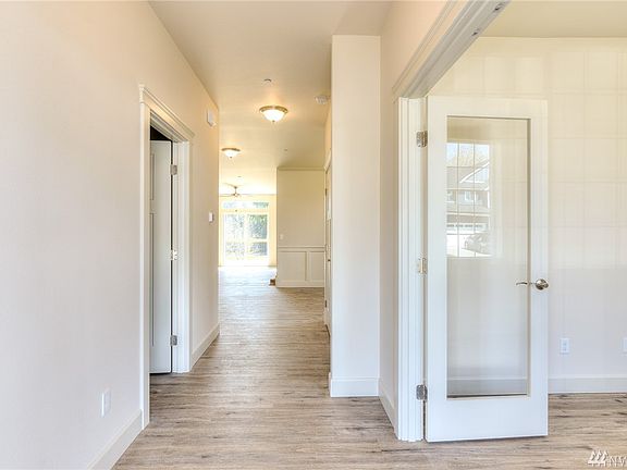 4th image of 2129 79th Ave SE