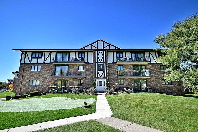 1st image of 11012 S Theresa Cir APT 2D
