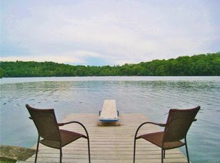 17 Lakeside Rd, Mahopac, NY 10541