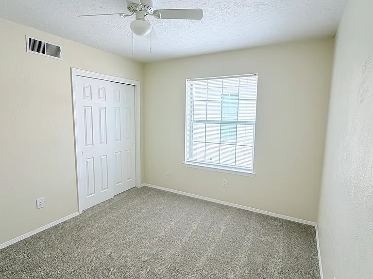 6125 Rosetree Pl NE — Photo 30