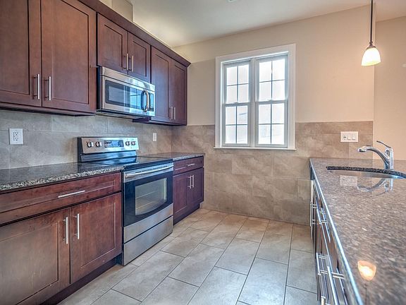 5th image of 58 Clifton Pl #2