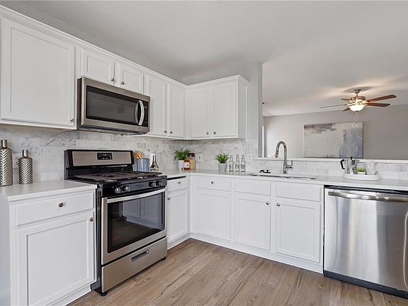 5th image of 16608 Jaron Dr