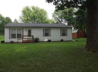 92701 West Dr, Dowagiac, MI 49047