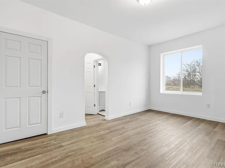3295 Rochester St #1 — Photo 4