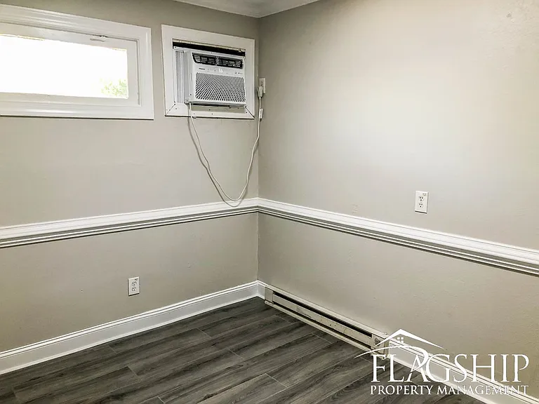 806 N Berkeley Blvd — Photo 21