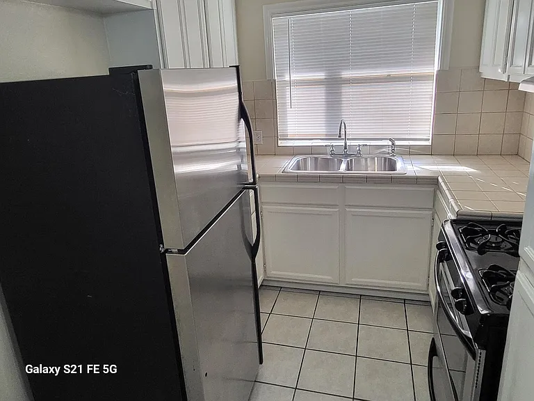 2100 Cabrillo Ave — Photo 8