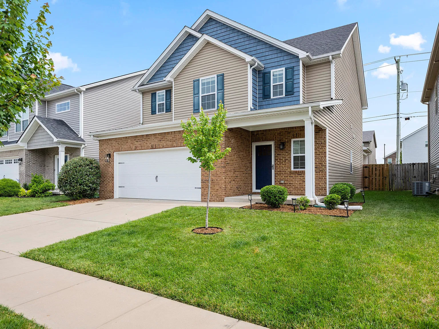 3 bed, 2086 sqft, $2,450 — Photo 2
