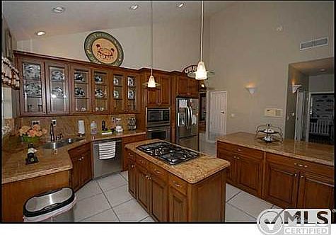 2nd image of 2109 Paseo Del Prado Dr
