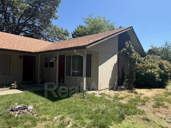 1229 NW Highland Ave Unit B, Grants Pass, OR 97526