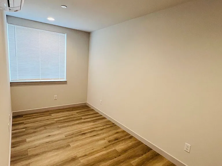 6945 Ellis Ave S #B — Photo 5