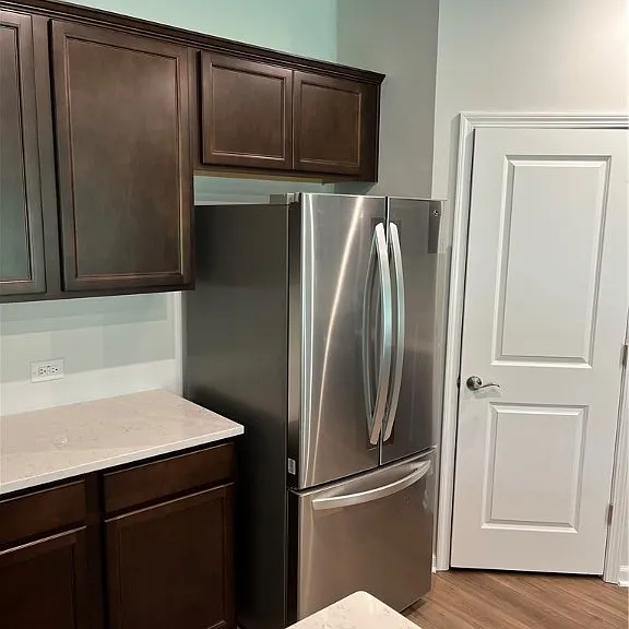 609 Longleaf Dr — Photo 5