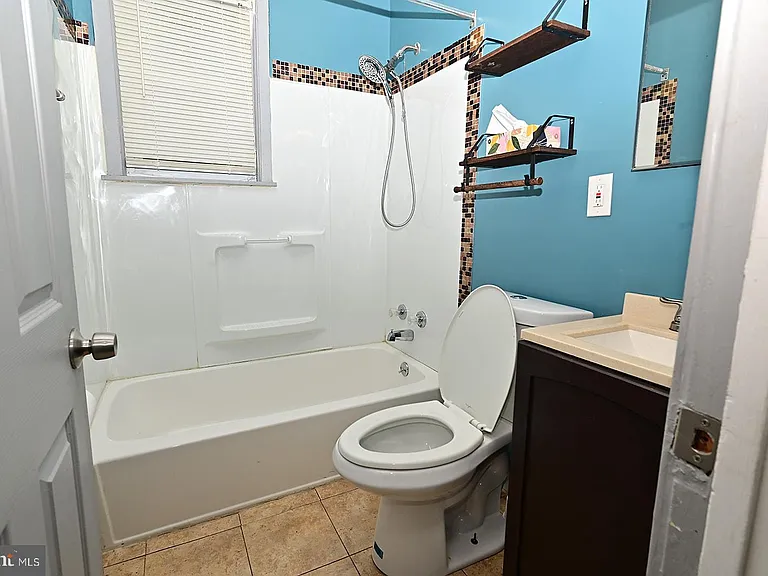 4718 Blue Ridge Ave — Photo 10
