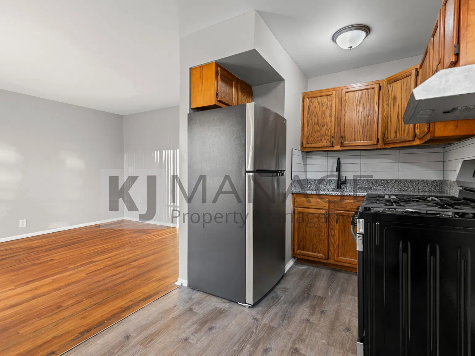 2 bed, 750 sqft, $1,195 — Photo 3