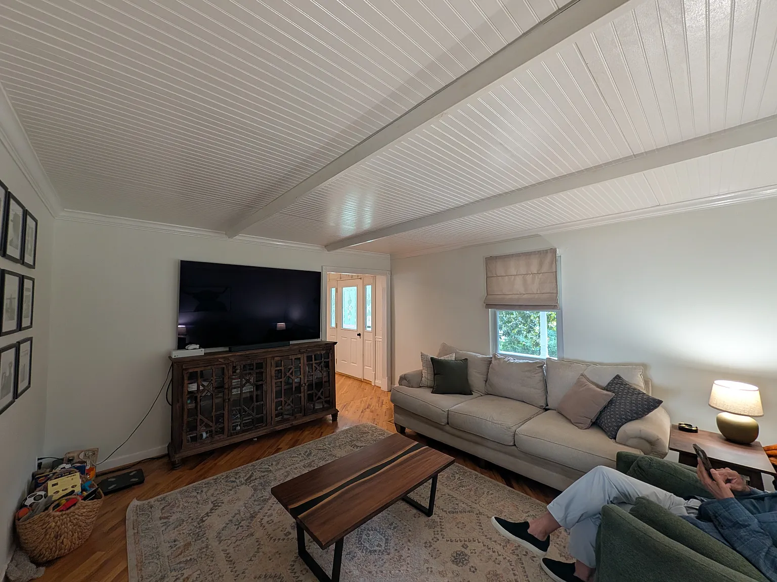 4 bed, 1972 sqft, $4,000 — Photo 4