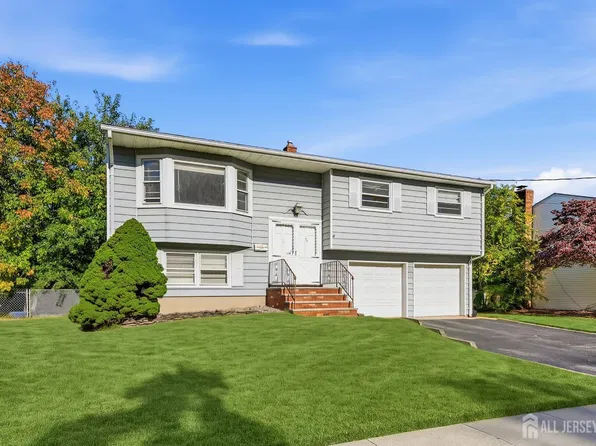 75 Tammy Pl, Iselin, NJ 08830