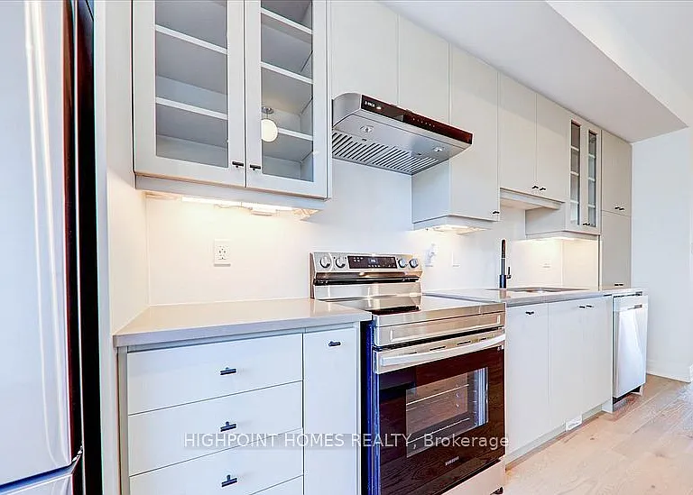 641 Port Darlington Rd #20 — Photo 23