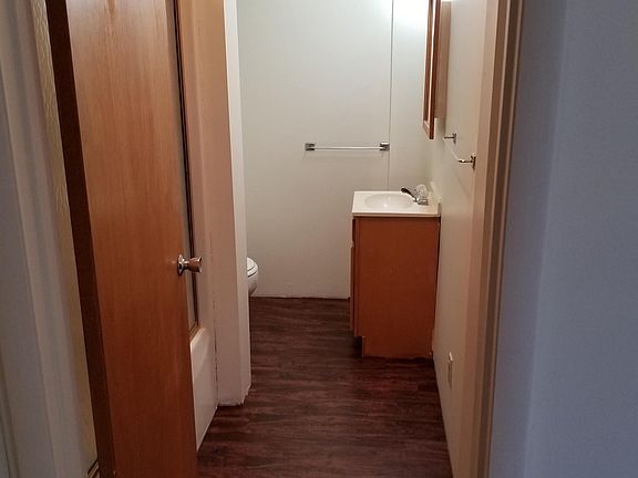 5th image of 2993 N Creek Rd APT 4