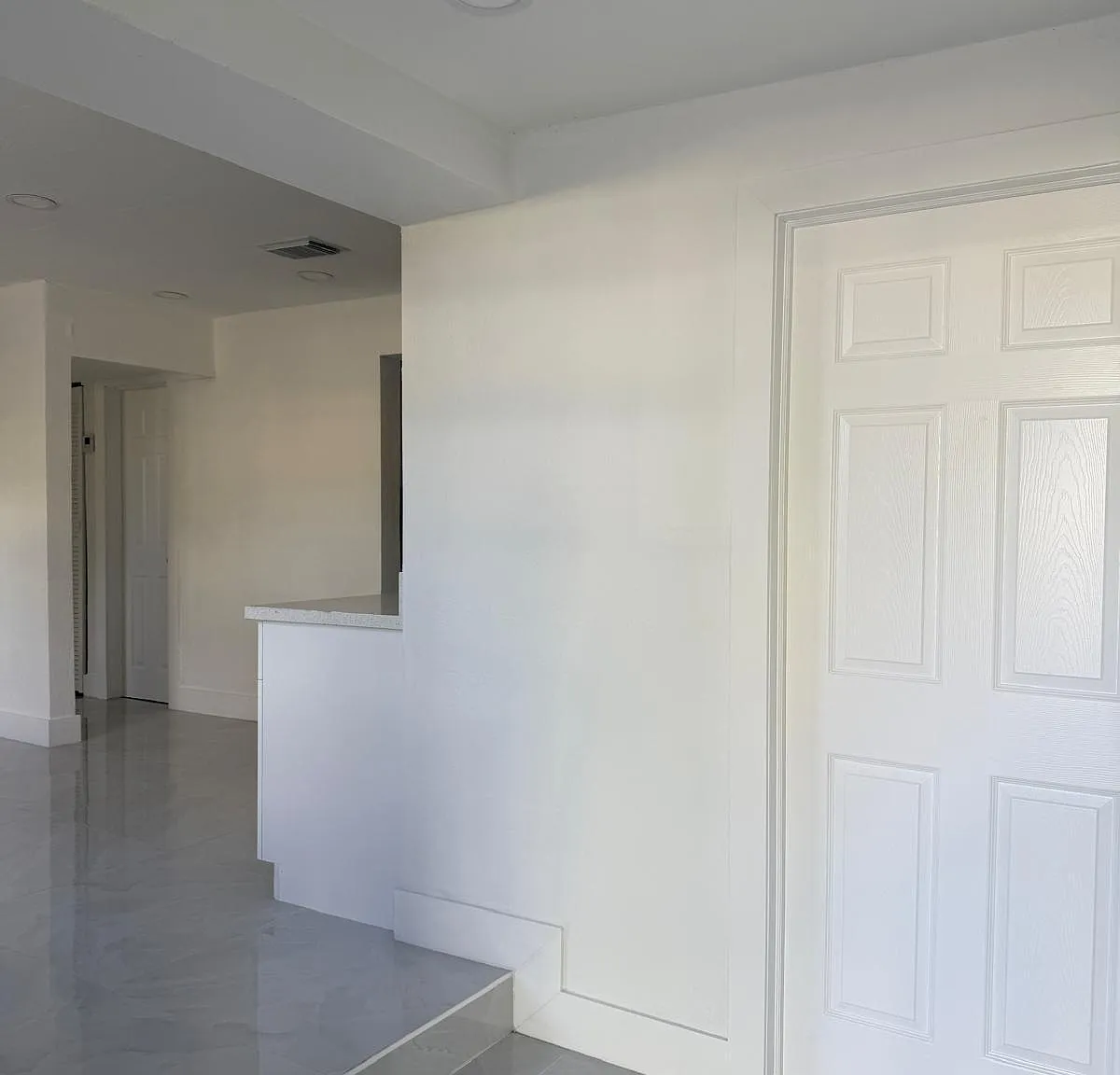 5 bed, 3.0 bath, 1507 sqft, $4,000 — Photo 2