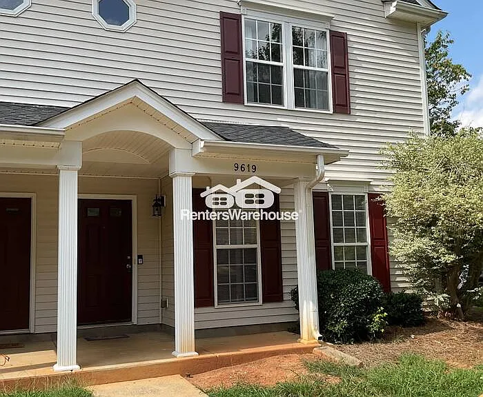 9619 Littleleaf Dr — Photo 2