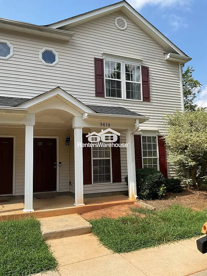 Building Photo - 9619 Littleleaf Dr