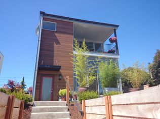 7527 32nd Ave SW, Seattle, WA 98126