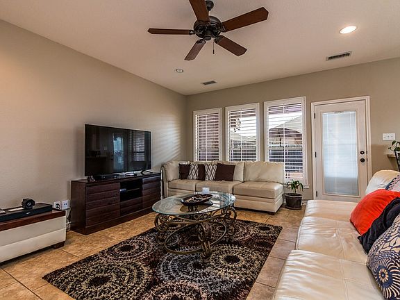 2nd image of 5510 San Saba Ave