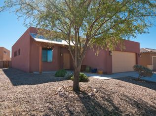 6475 W Beecher Falls Way, Tucson, AZ 85757