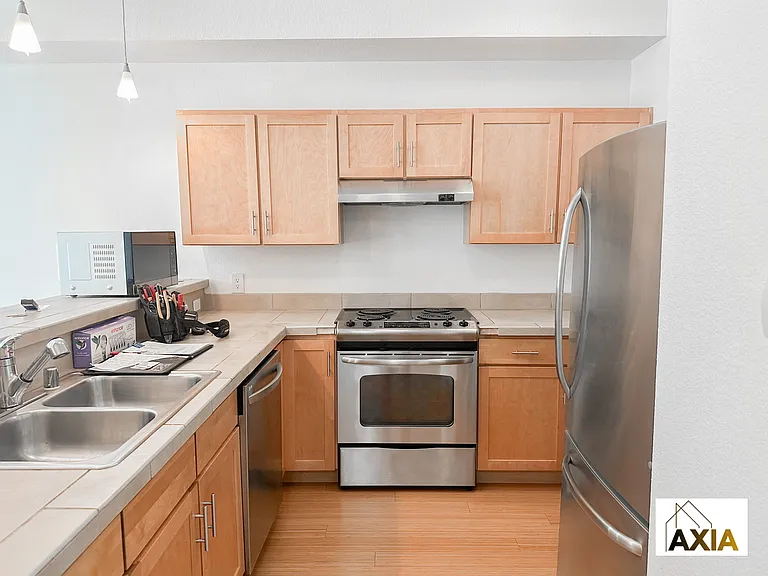 2810 E College Ave #110 — Photo 2