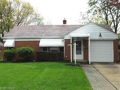 1st image of 1653 Longwood Dr