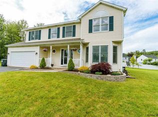 7 Weir Ct, Schenectady, NY 12304