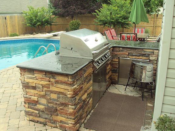 built in natural gas grill