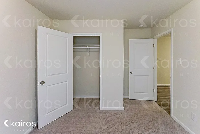 15601 Briar Forest Dr — Photo 9