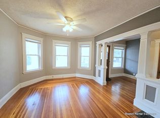 11 Barton St #1, Somerville, MA 02144