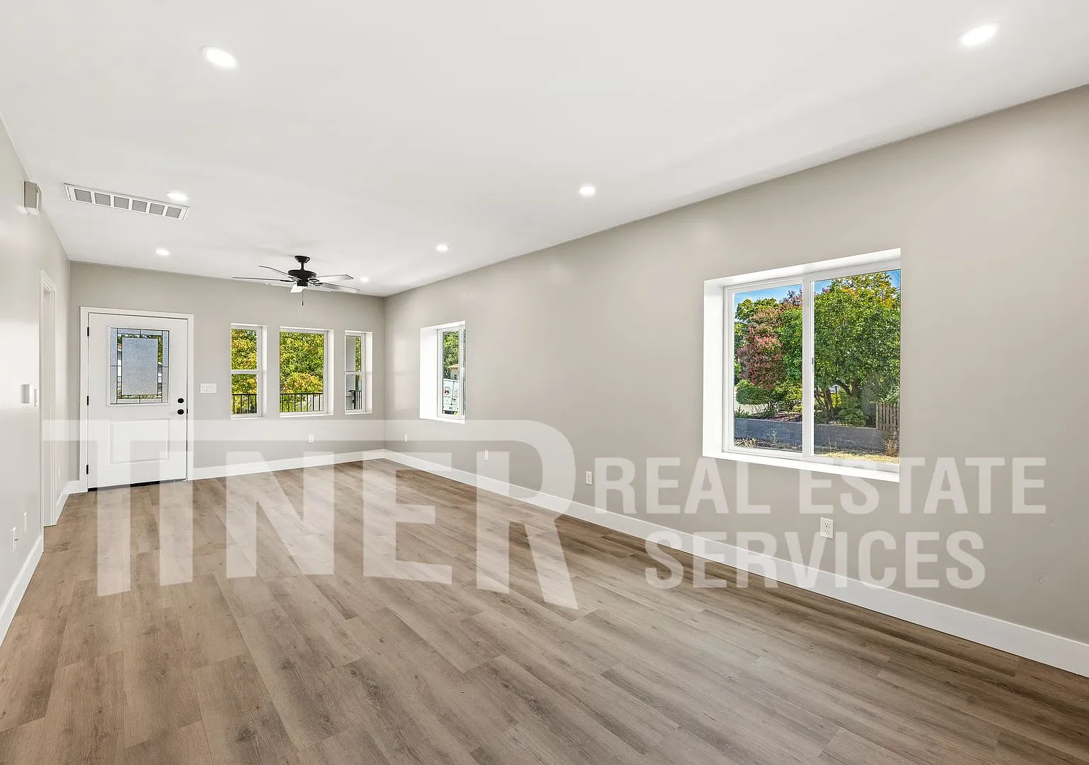 201 Fig St - Tier 2 - Modern Craftsman Living in Roseville — Photo 3