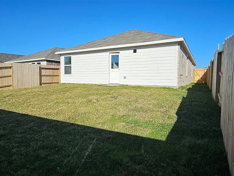722 Falling Cave Dr — Photo 4