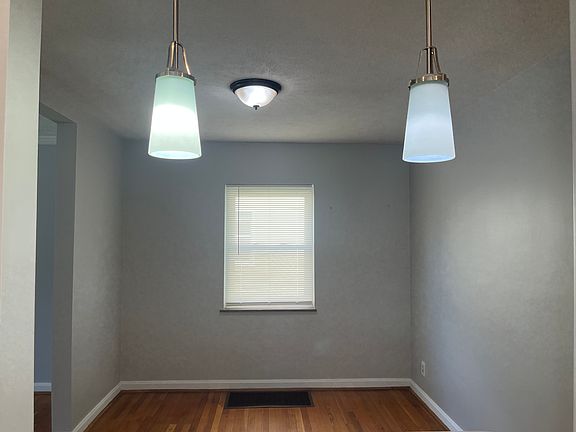 3rd image of 3231 Bach Ave #1