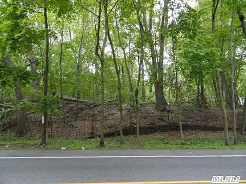 2nd image of 800 Bryant Ave