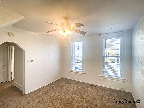 4th image of 3652 Shaw Ave #1