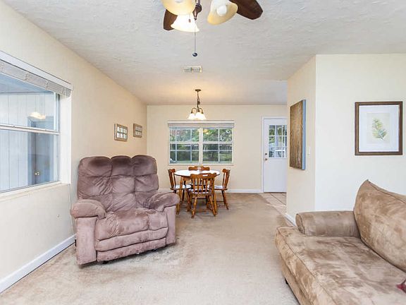 3rd image of 3044 Delor Dr