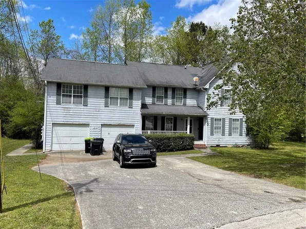 2015 Sitser Ln, College Park, GA 30349