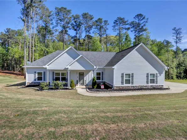 90 Scouts Ridge Dr, Covington, GA 30016