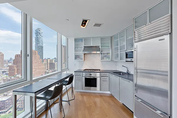 Rented by Nest Seekers International | media 12