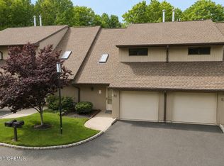 92 Wigwam Lane, Tinton Falls, NJ 07724
