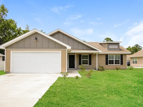 308 Pecan Point Dr, Brunswick, GA 31525