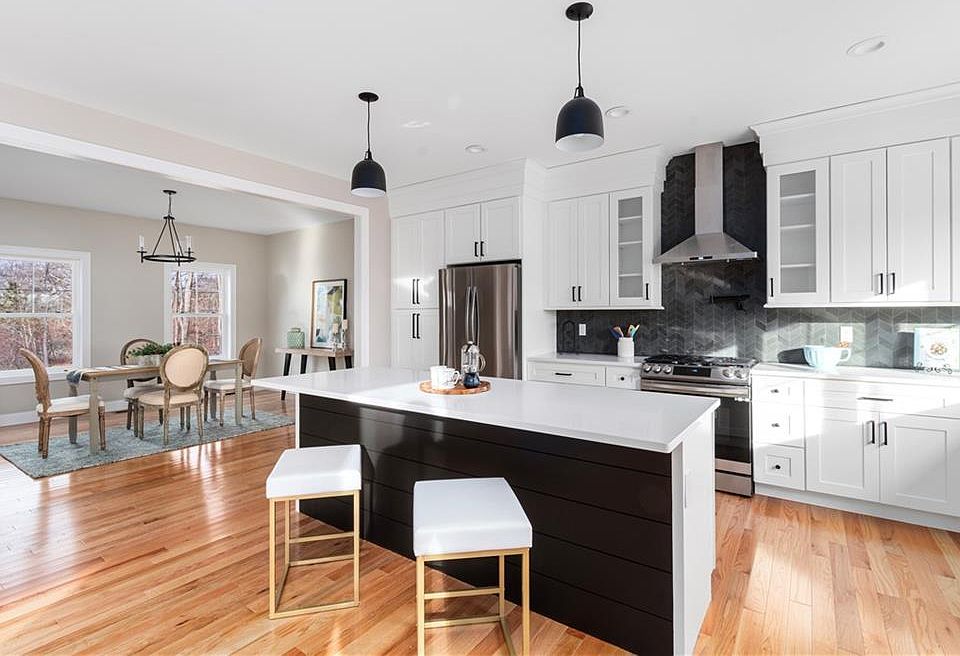 210 N Brayton Rd, Tiverton, RI 02878 Zillow